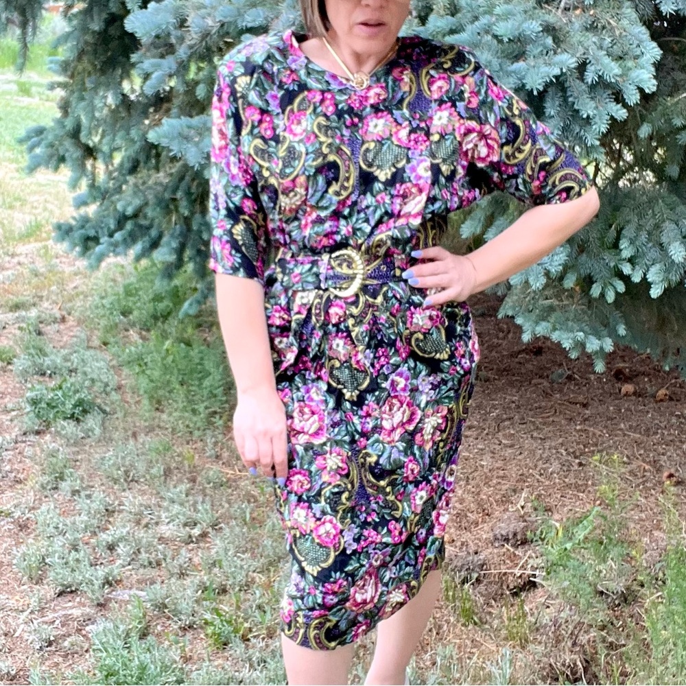 Vintage WILLY'S INFLUENCE day dress. Circa 1980s. Made in the USA Paisley Print - Picture 3 of 9